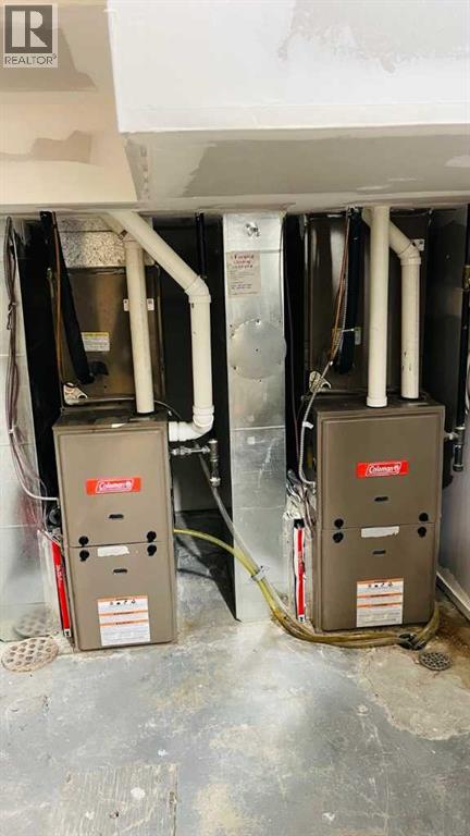 Single Family House Bi-level for Sale in  Bermuda Road NW Beddington Heights Calgary 