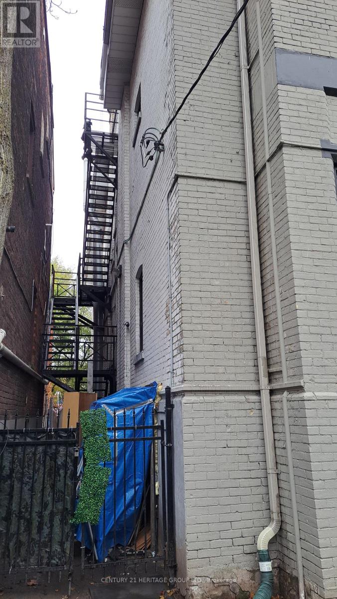 109 PEMBROKE STREET - 21