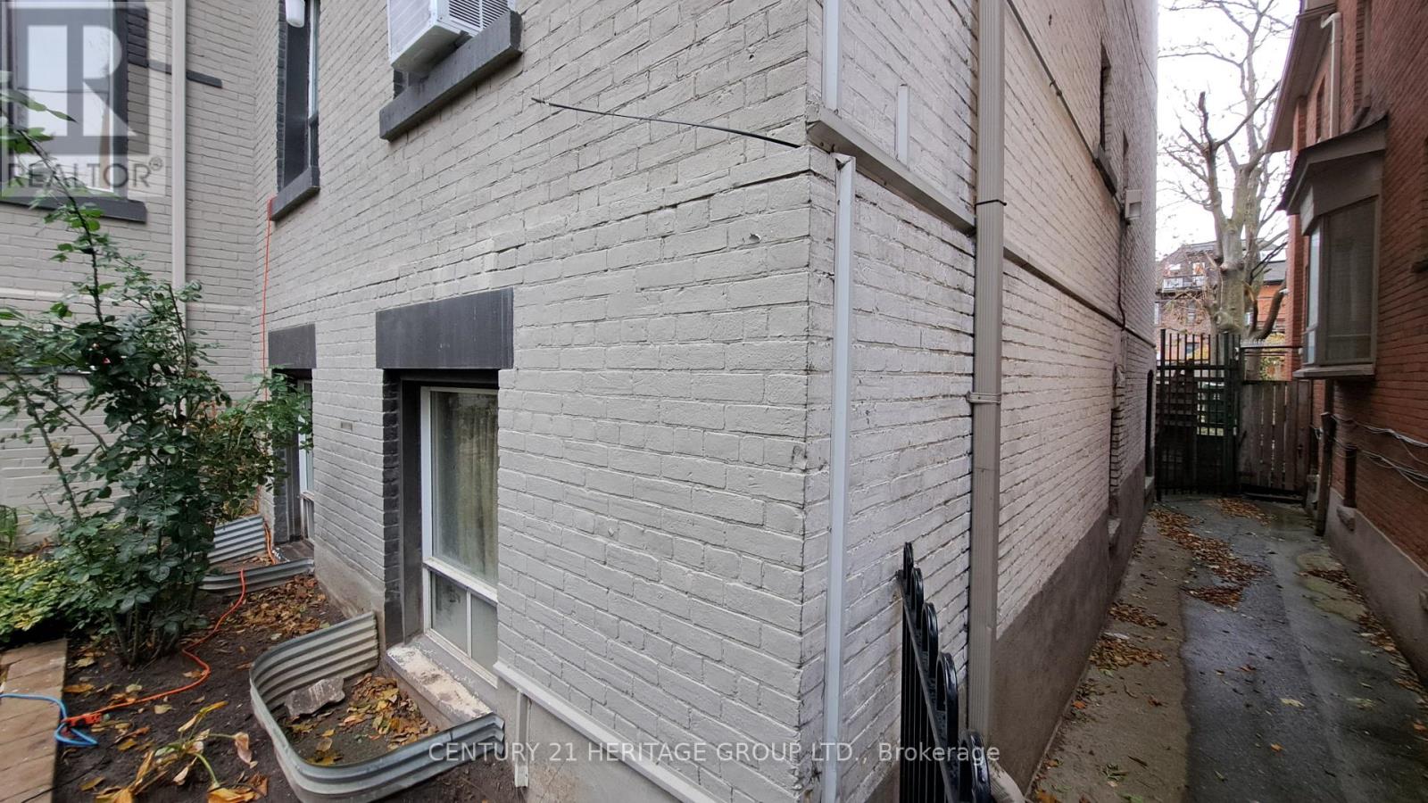 109 PEMBROKE STREET - 19
