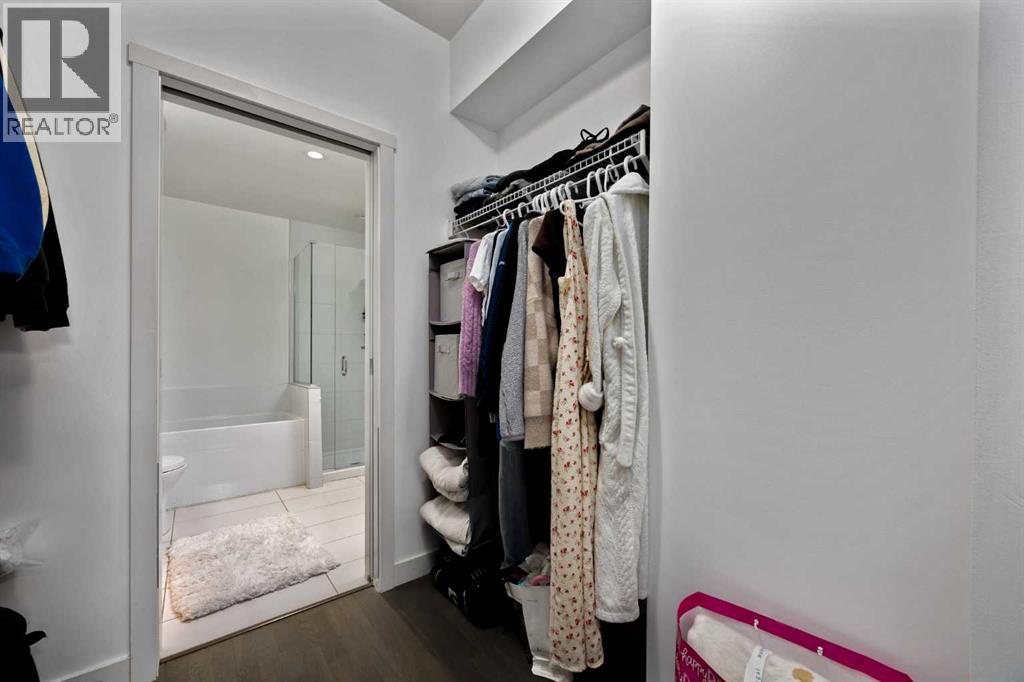 Single Family House for Sale in    Avenue SW Mission Calgary 