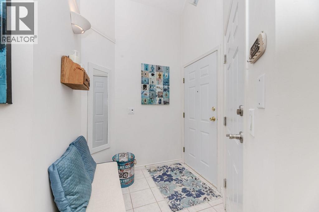 4 5740 MARINE WAY, Sechelt