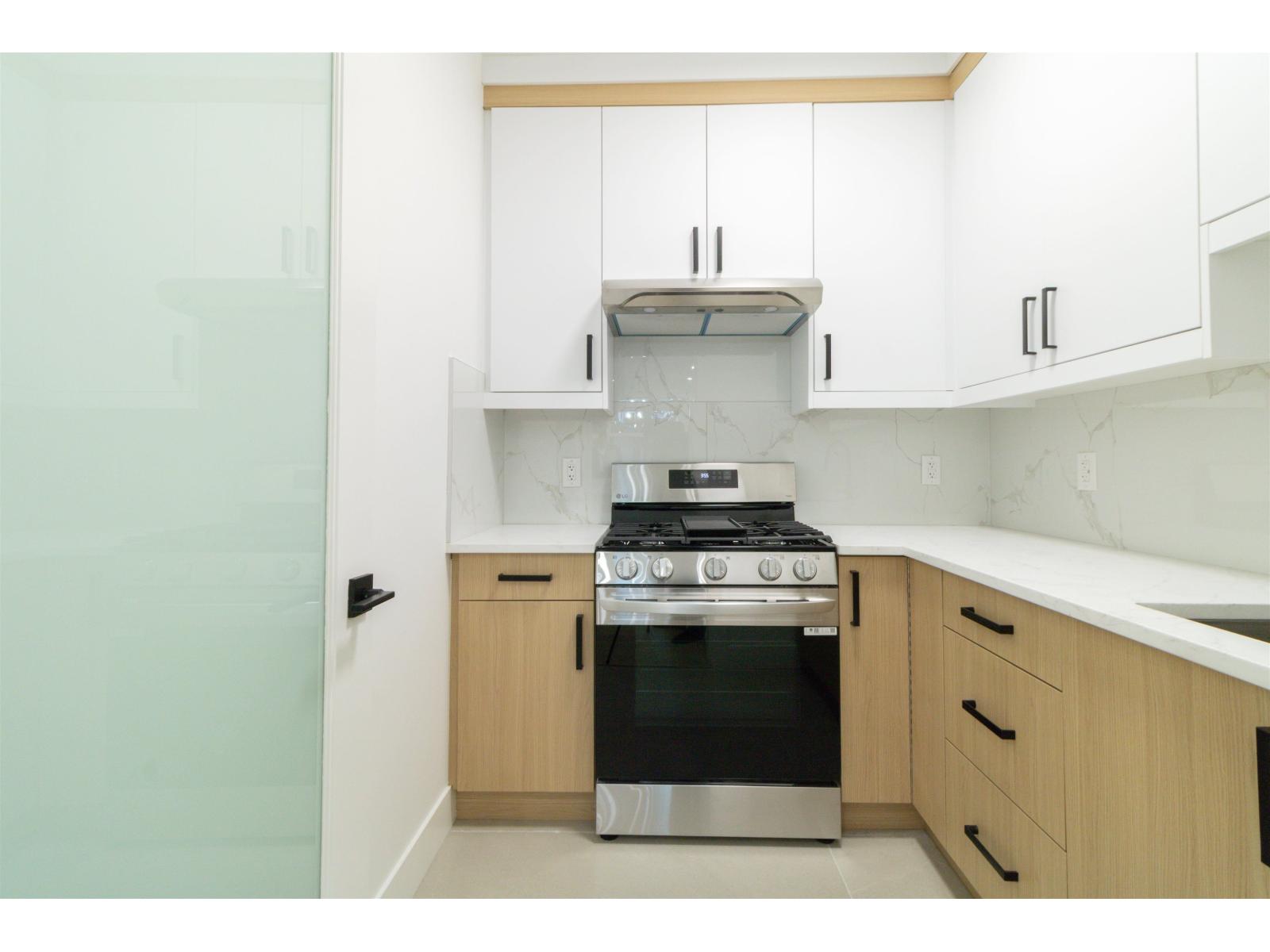 7801 116 STREET STREET, Delta