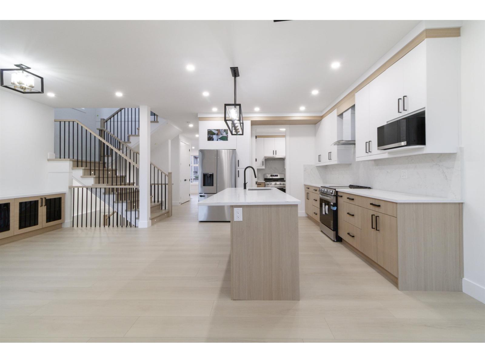 7801 116 STREET STREET, Delta