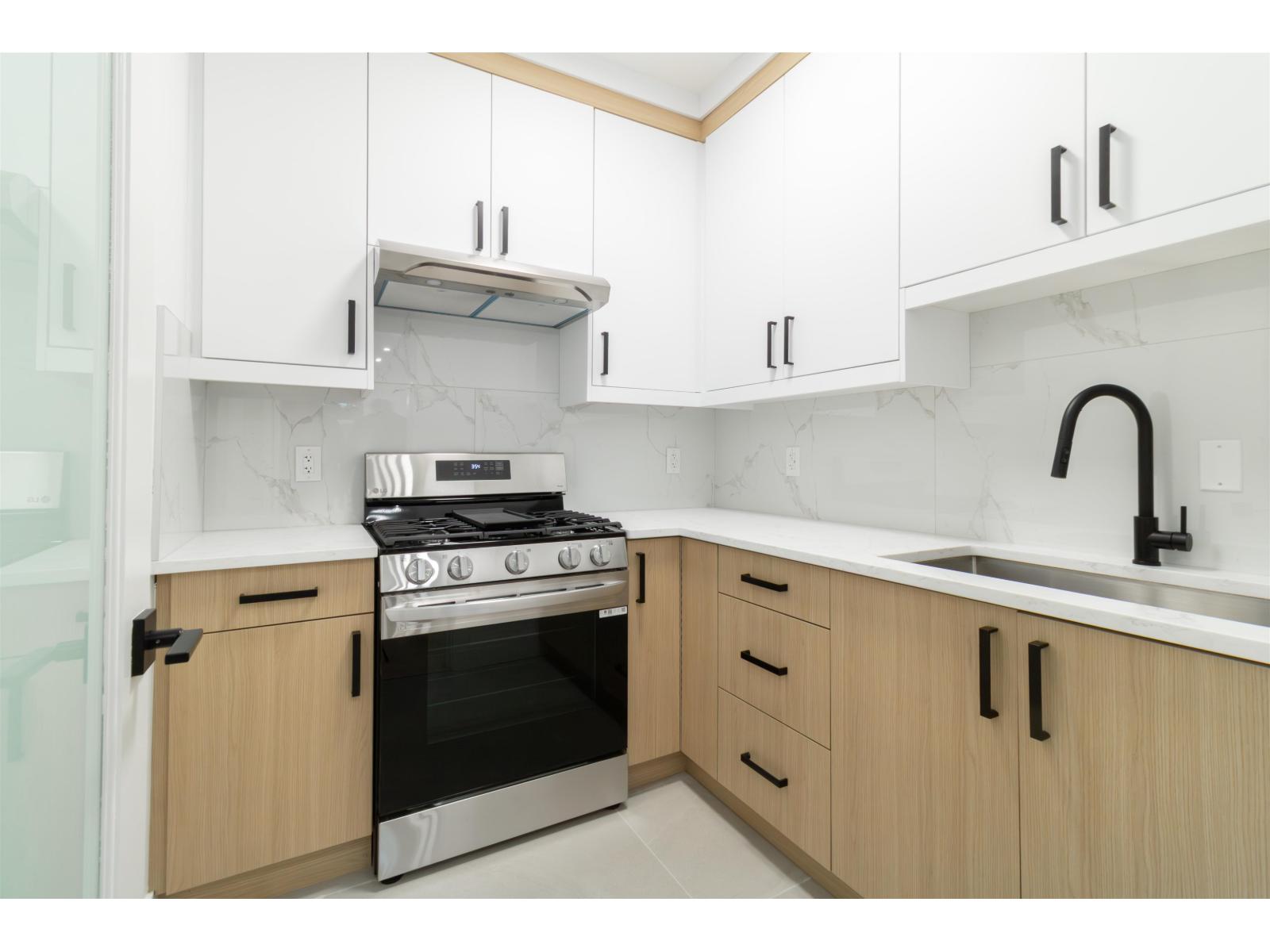 7801 116 STREET STREET, Delta