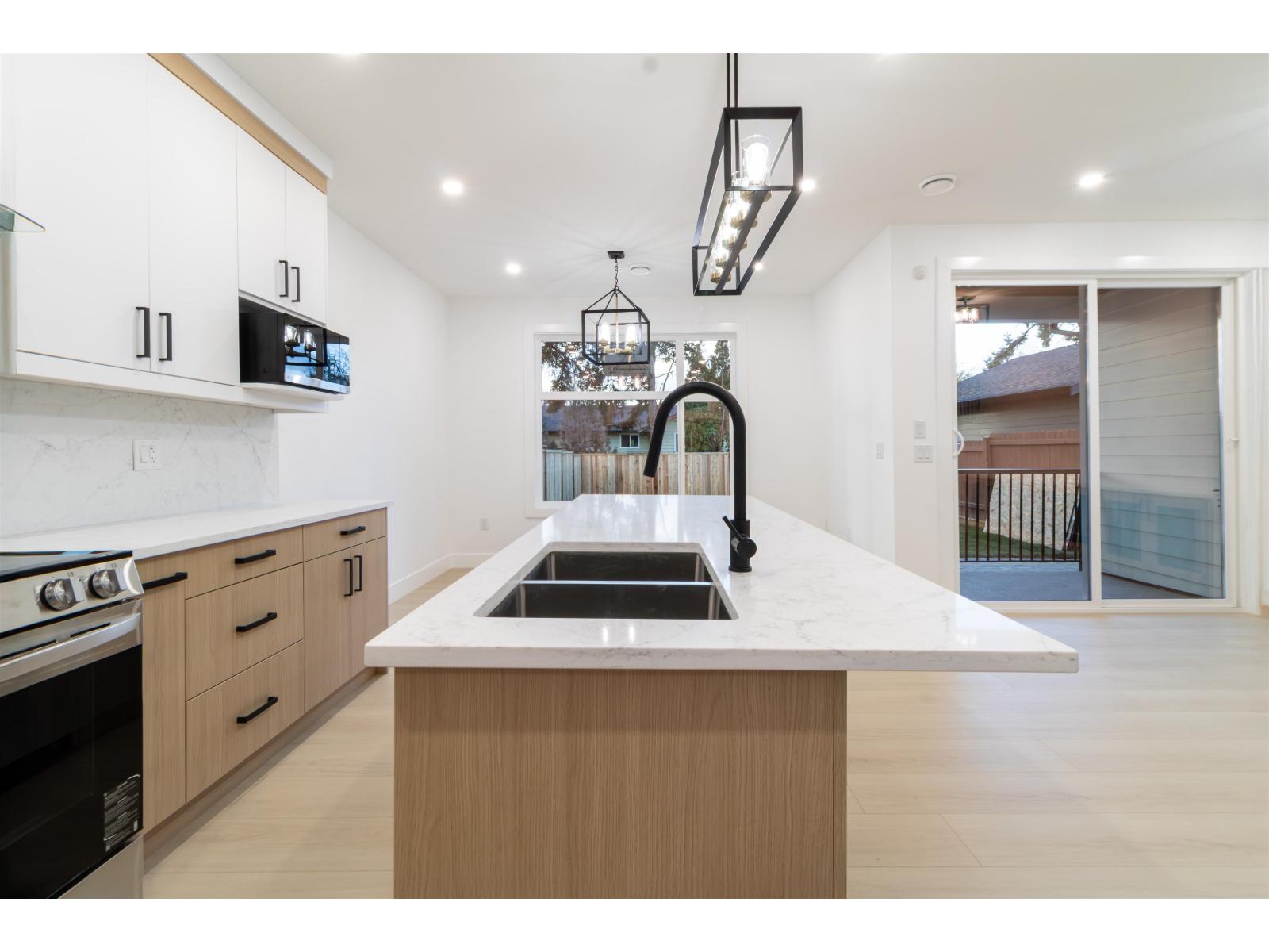 7801 116 STREET STREET, Delta