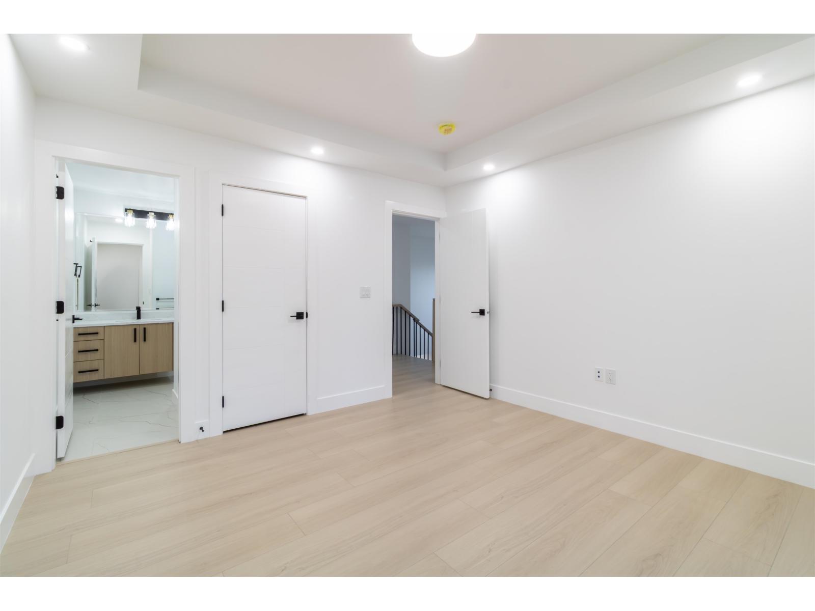 7801 116 STREET STREET, Delta