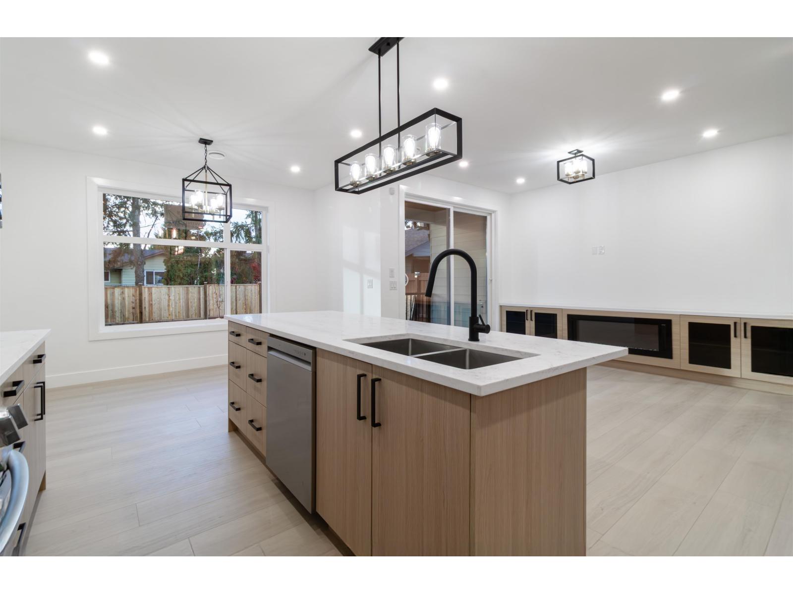 7801 116 STREET STREET, Delta