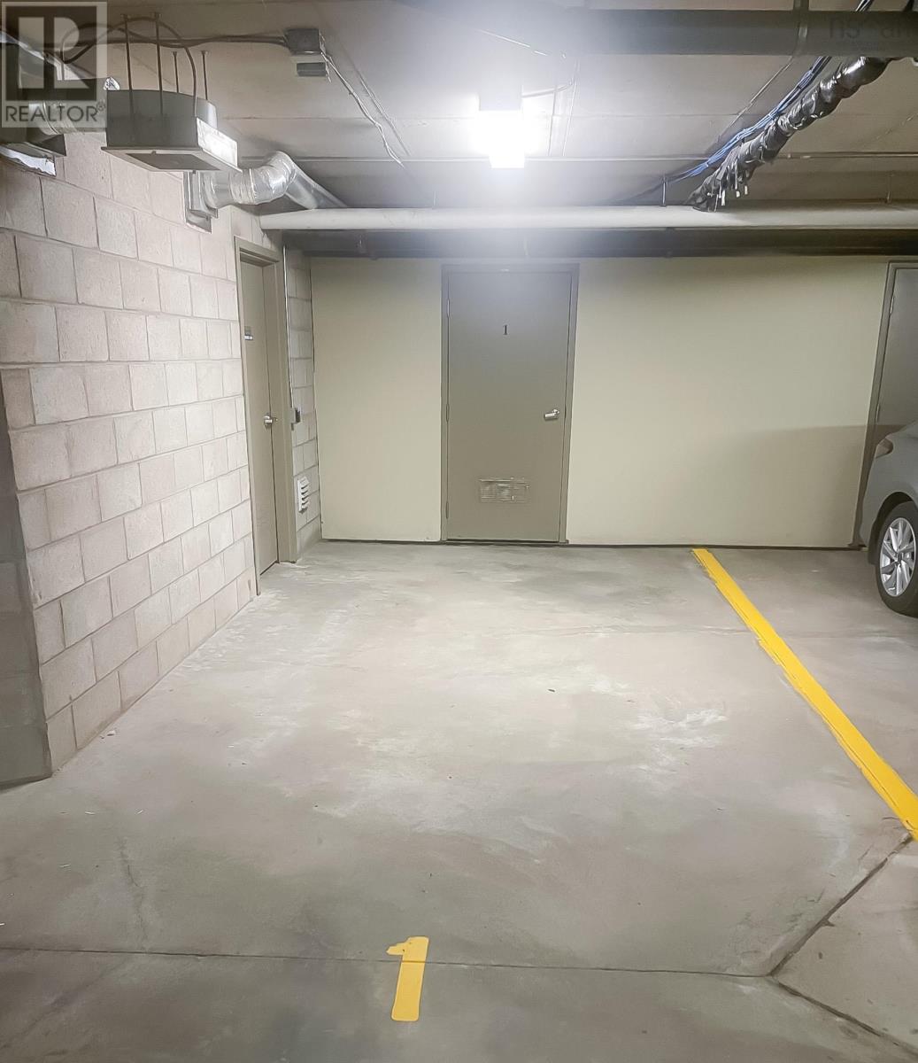 Property 25 of 33 of Suite 105 476 Main Street