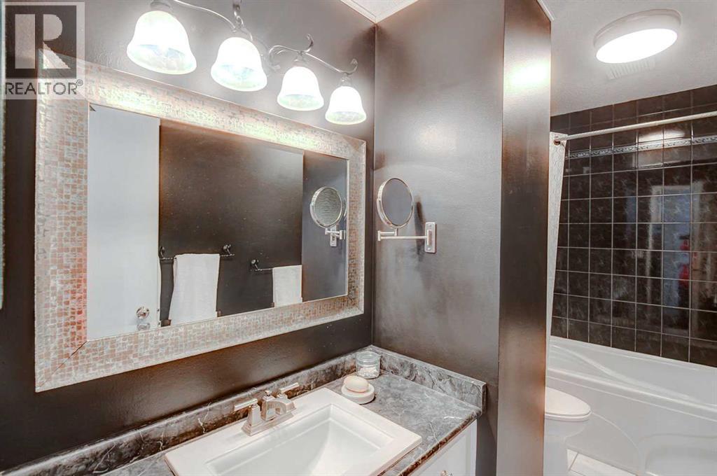 Single Family House for Sale in  Woodglen Road SW Woodbine Calgary 