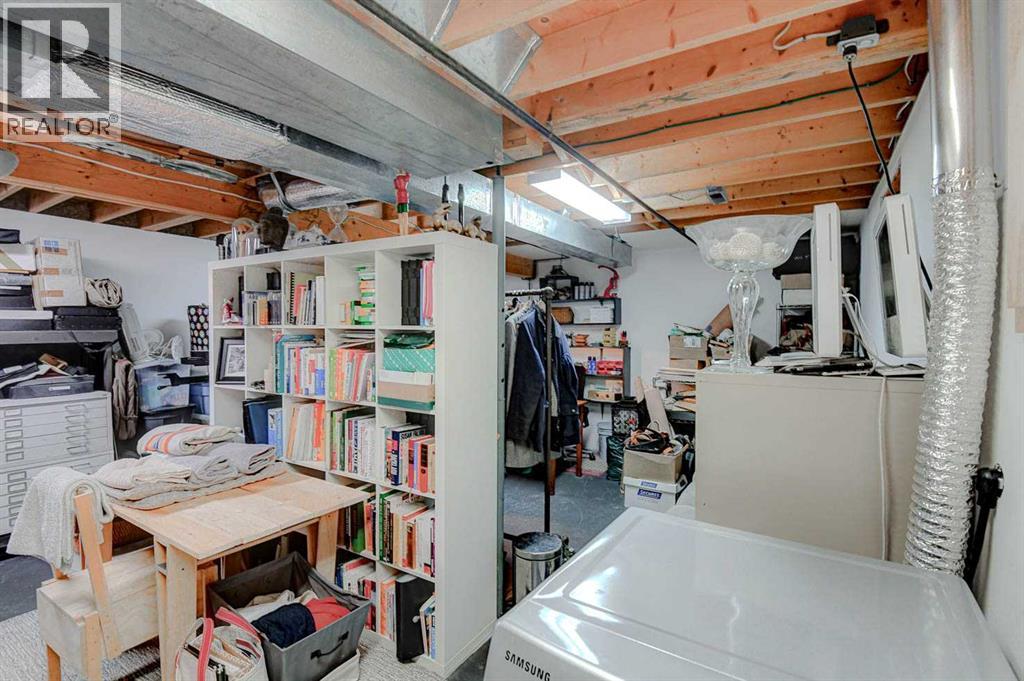 Single Family House for Sale in  Woodglen Road SW Woodbine Calgary 