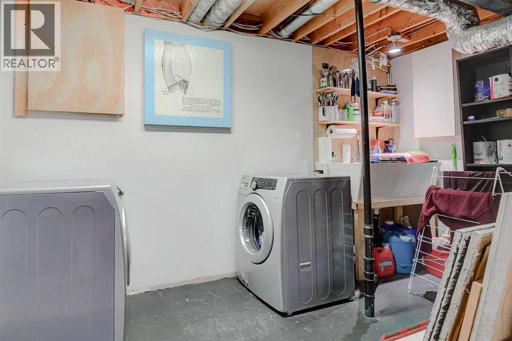 Single Family House for Sale in  Woodglen Road SW Woodbine Calgary 