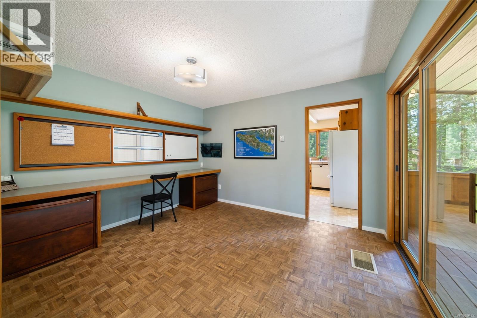 3281 McGuire Way, Nanaimo