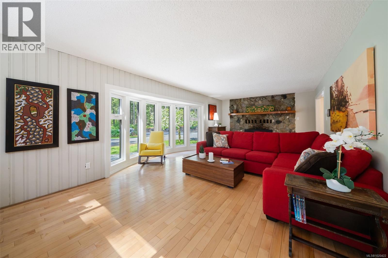 3281 McGuire Way, Nanaimo