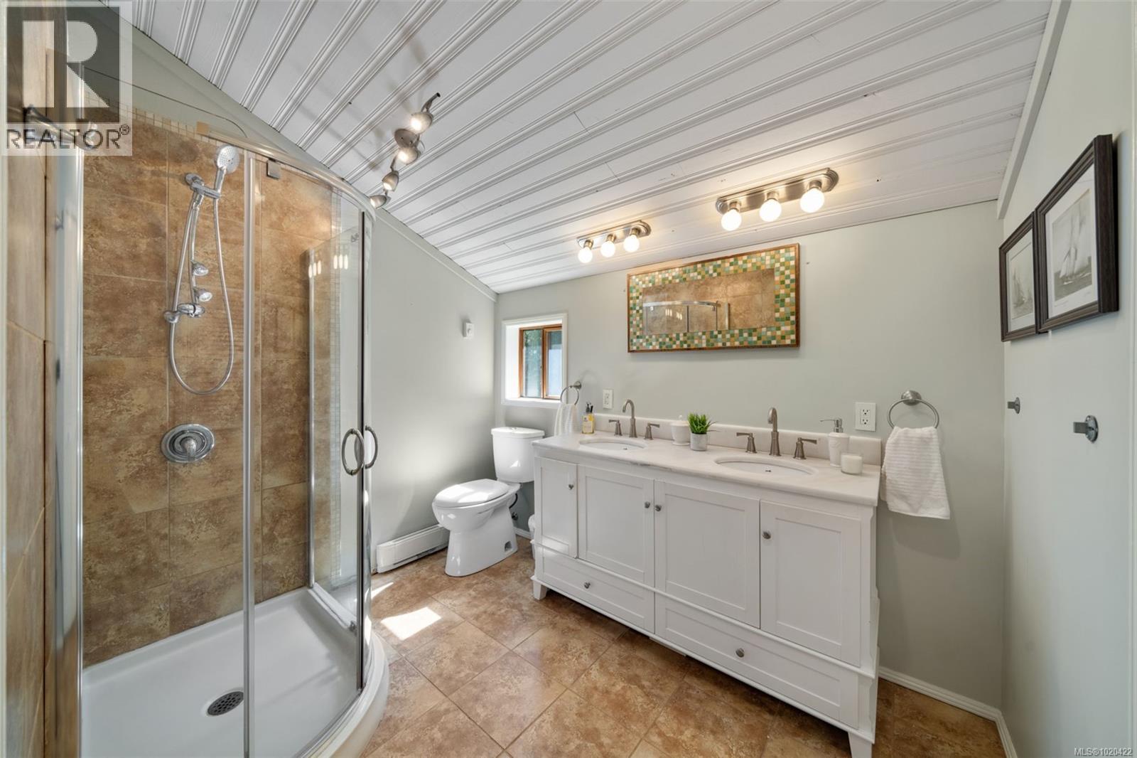 3281 McGuire Way, Nanaimo