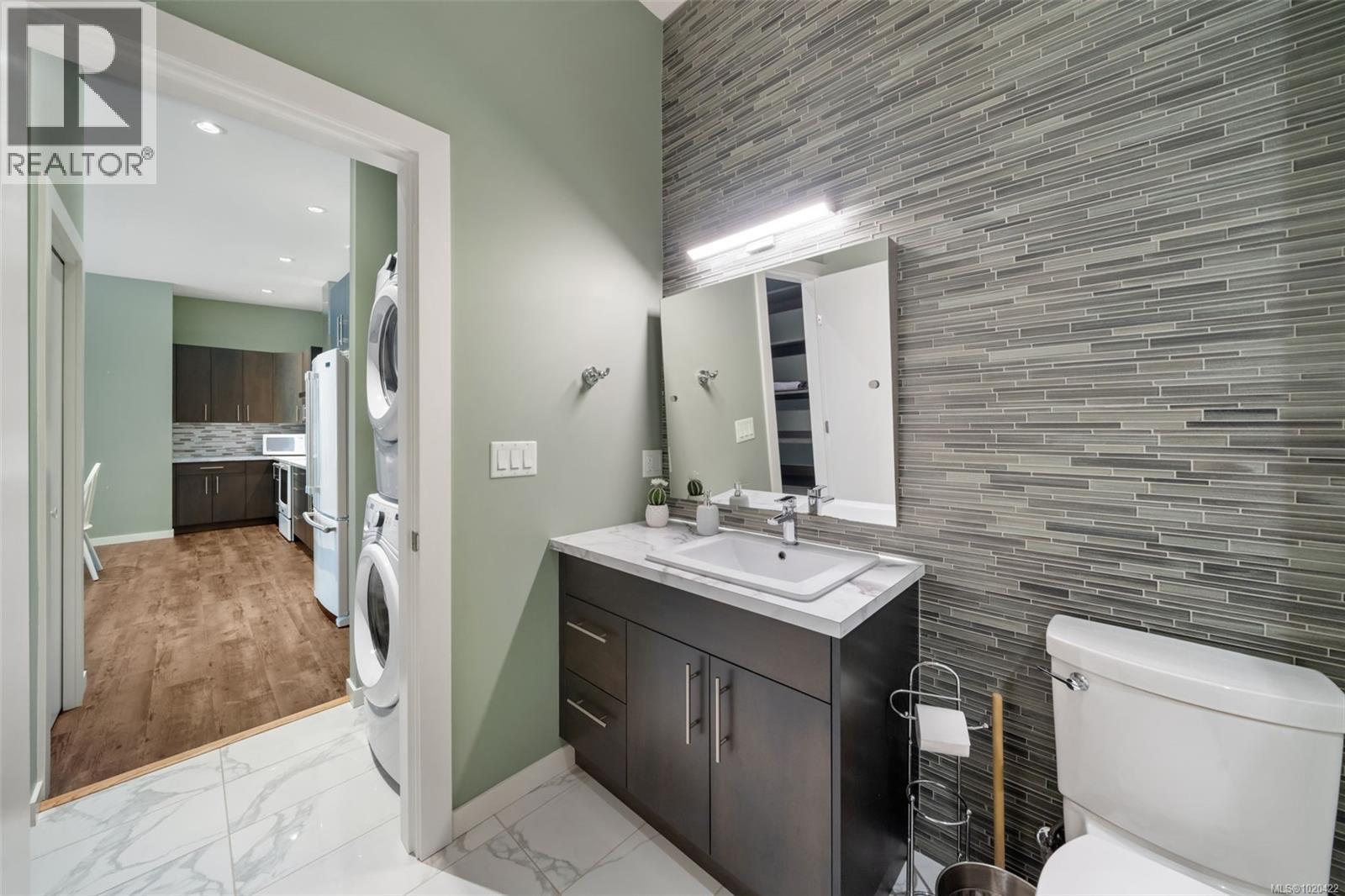 3281 McGuire Way, Nanaimo