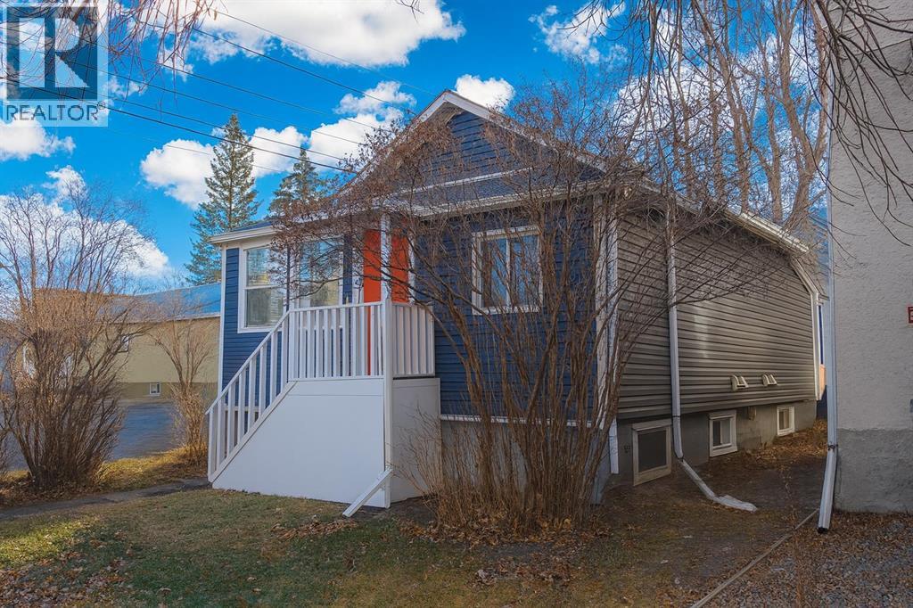 Single Family House Bungalow for Sale in   Avenue NW Tuxedo Park Calgary 