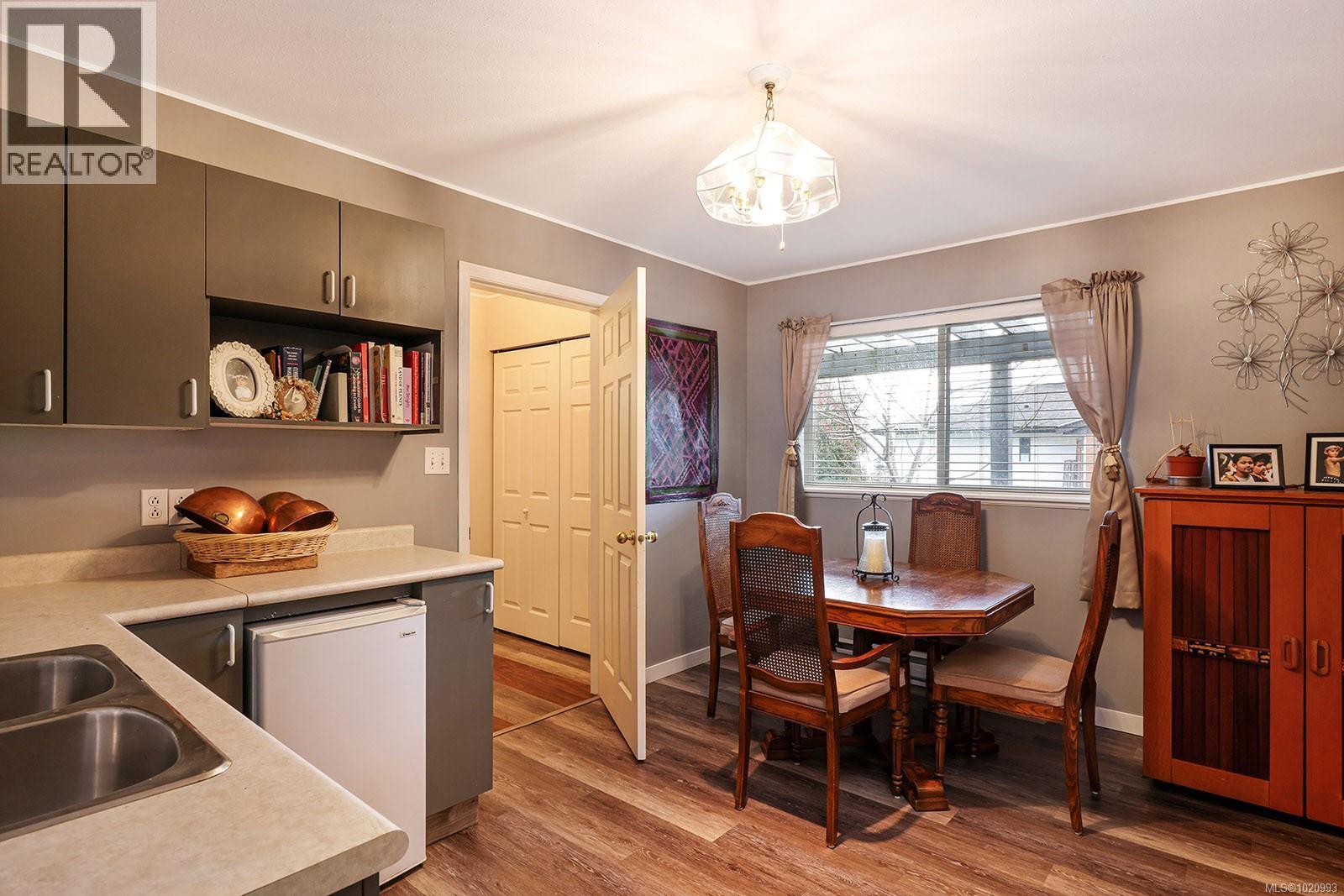 2143 Cooke Ave, Comox