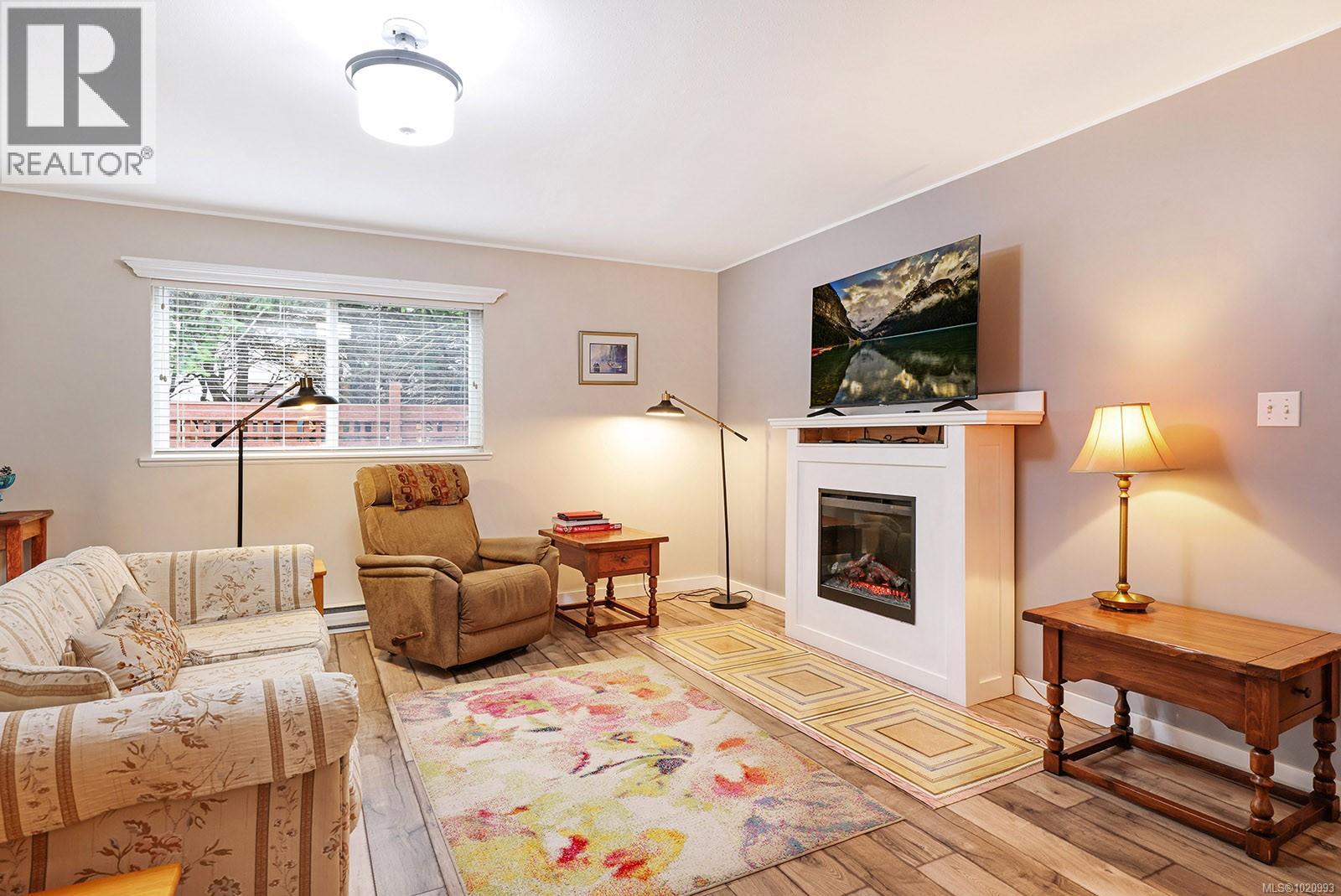 2143 Cooke Ave, Comox