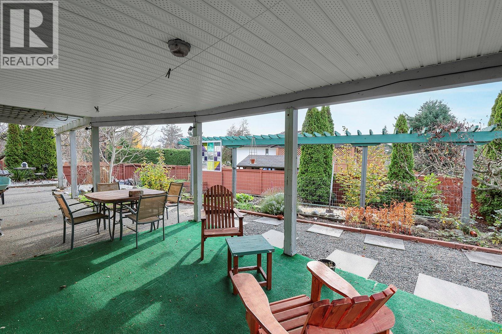 2143 Cooke Ave, Comox