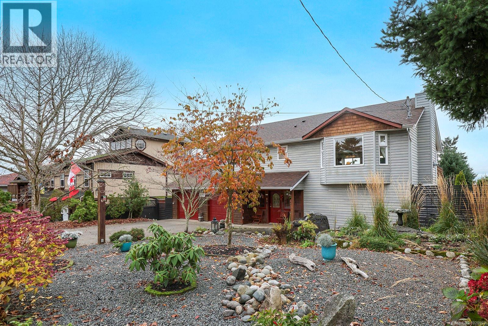 2143 Cooke Ave, Comox