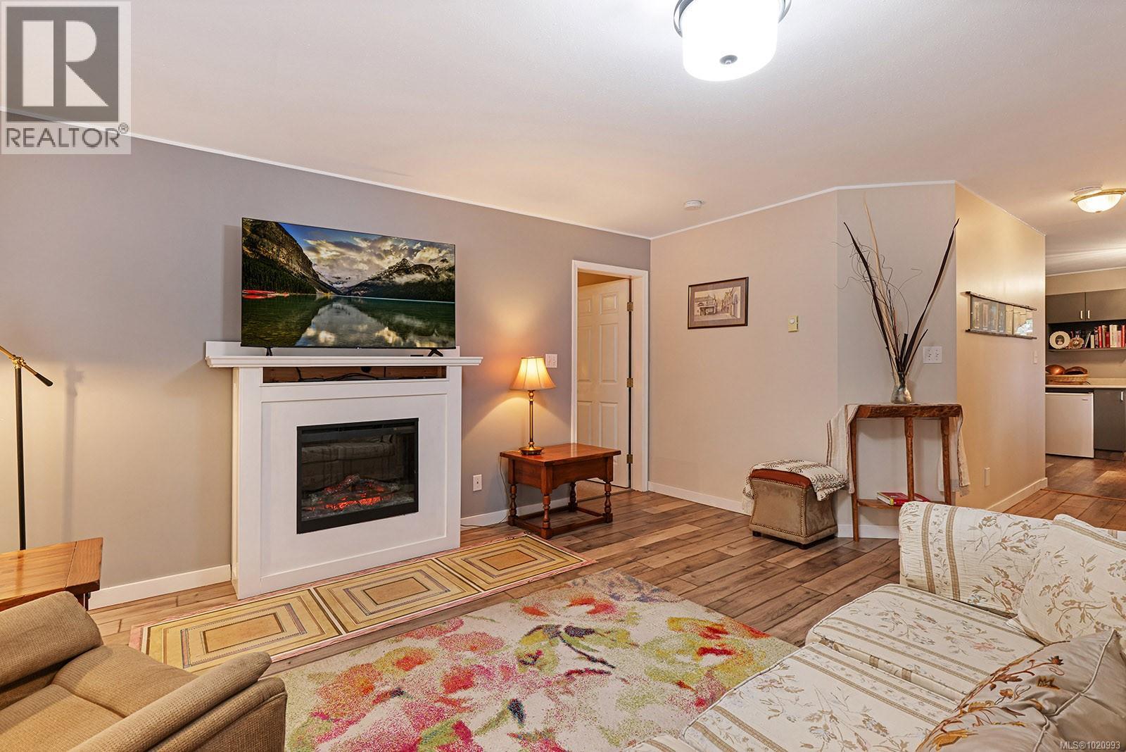 2143 Cooke Ave, Comox