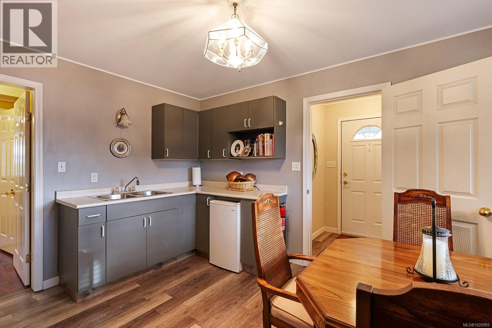 2143 Cooke Ave, Comox