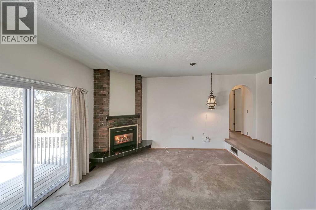 Single Family House Bungalow for Sale in  Dalmeny Hill NW Dalhousie Calgary 