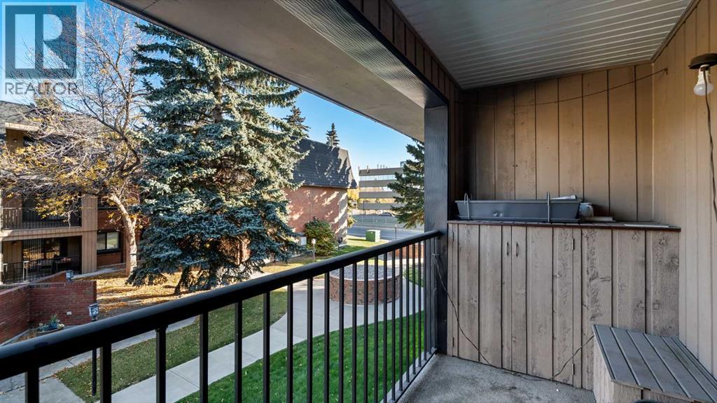 Single Family House for Sale in  B  Street NW Varsity Calgary 