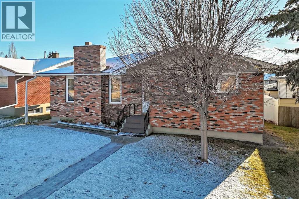 Single Family House Bungalow for Sale in  Mackid Crescent NE Mayland Heights Calgary 