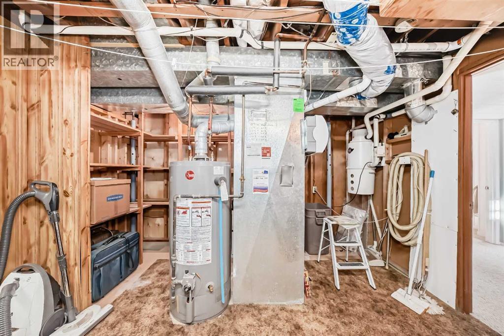 Single Family House Bungalow for Sale in  Mackid Crescent NE Mayland Heights Calgary 