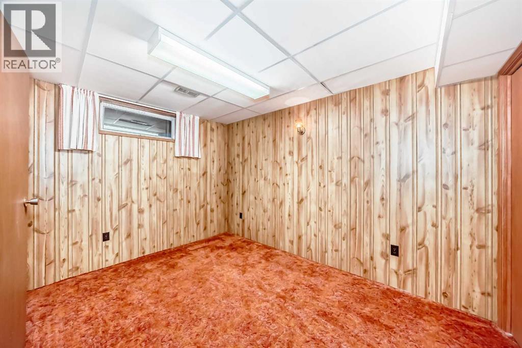 Single Family House Bungalow for Sale in  Mackid Crescent NE Mayland Heights Calgary 