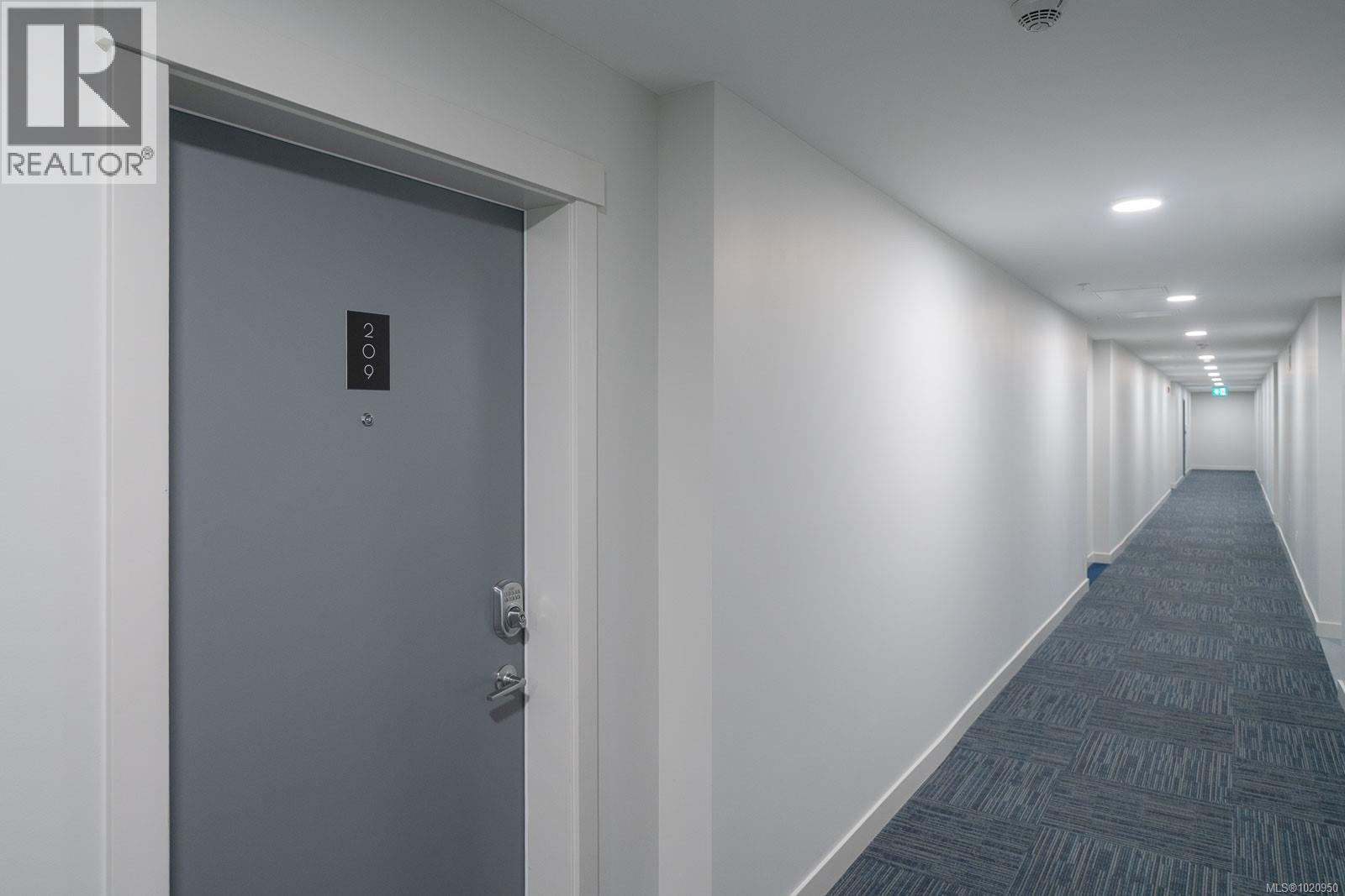 209 140 Jensen Ave W, Parksville