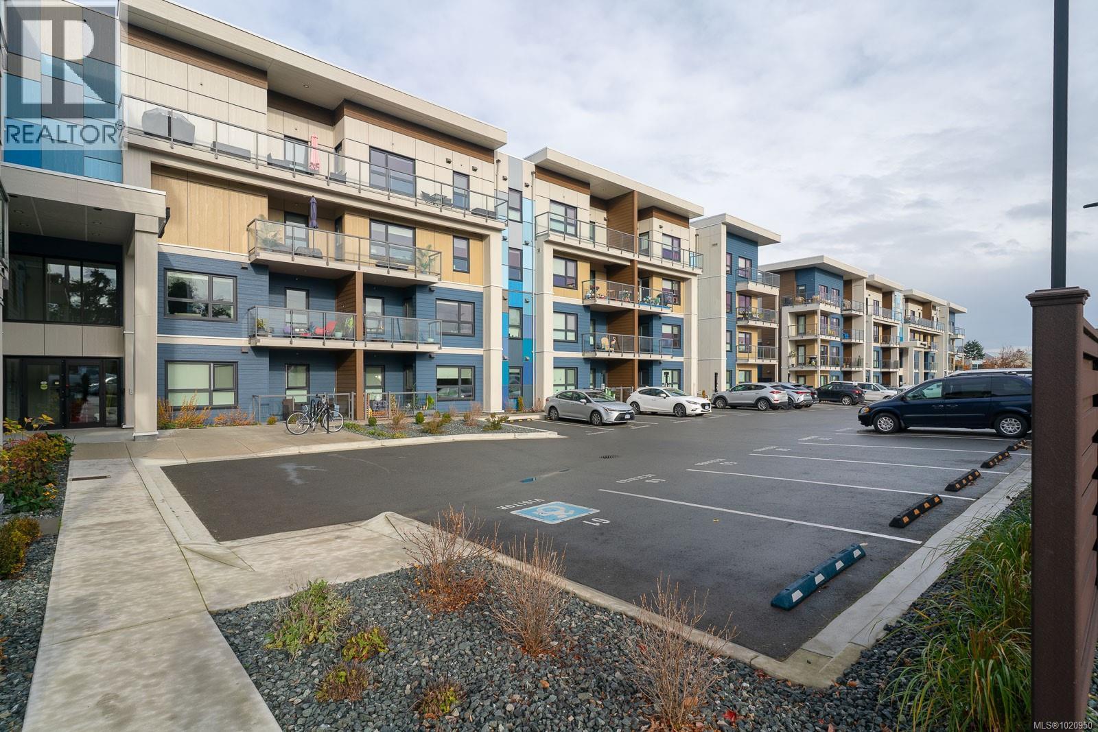 209 140 Jensen Ave W, Parksville