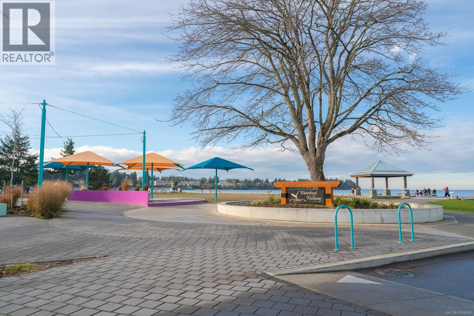 209 140 Jensen Ave W, Parksville