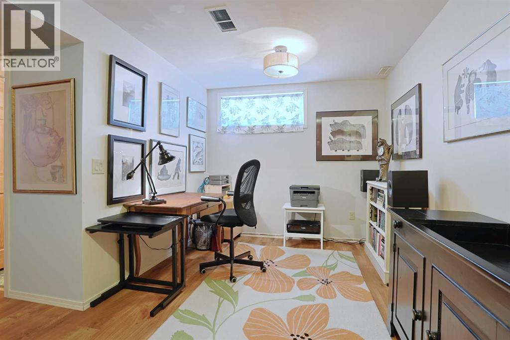 Single Family House for Sale in  Citadel Vista Green NW Citadel Calgary 