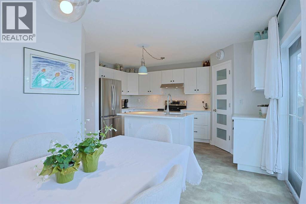 Single Family House for Sale in  Citadel Vista Green NW Citadel Calgary 