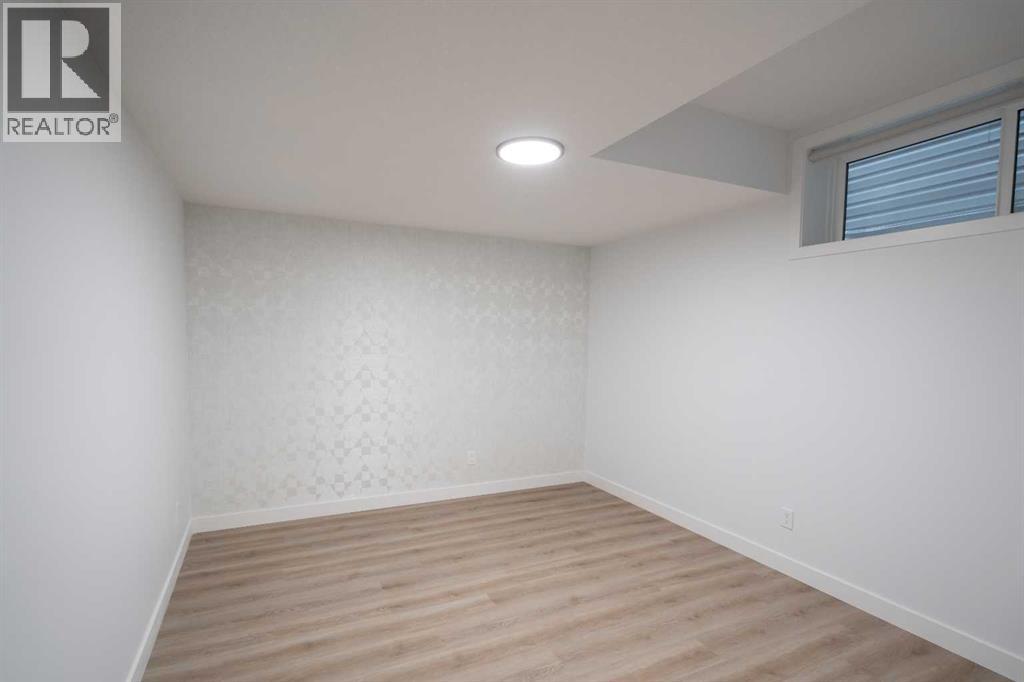 Single Family House for Sale in  Savanna Drive NE Saddle Ridge Calgary 