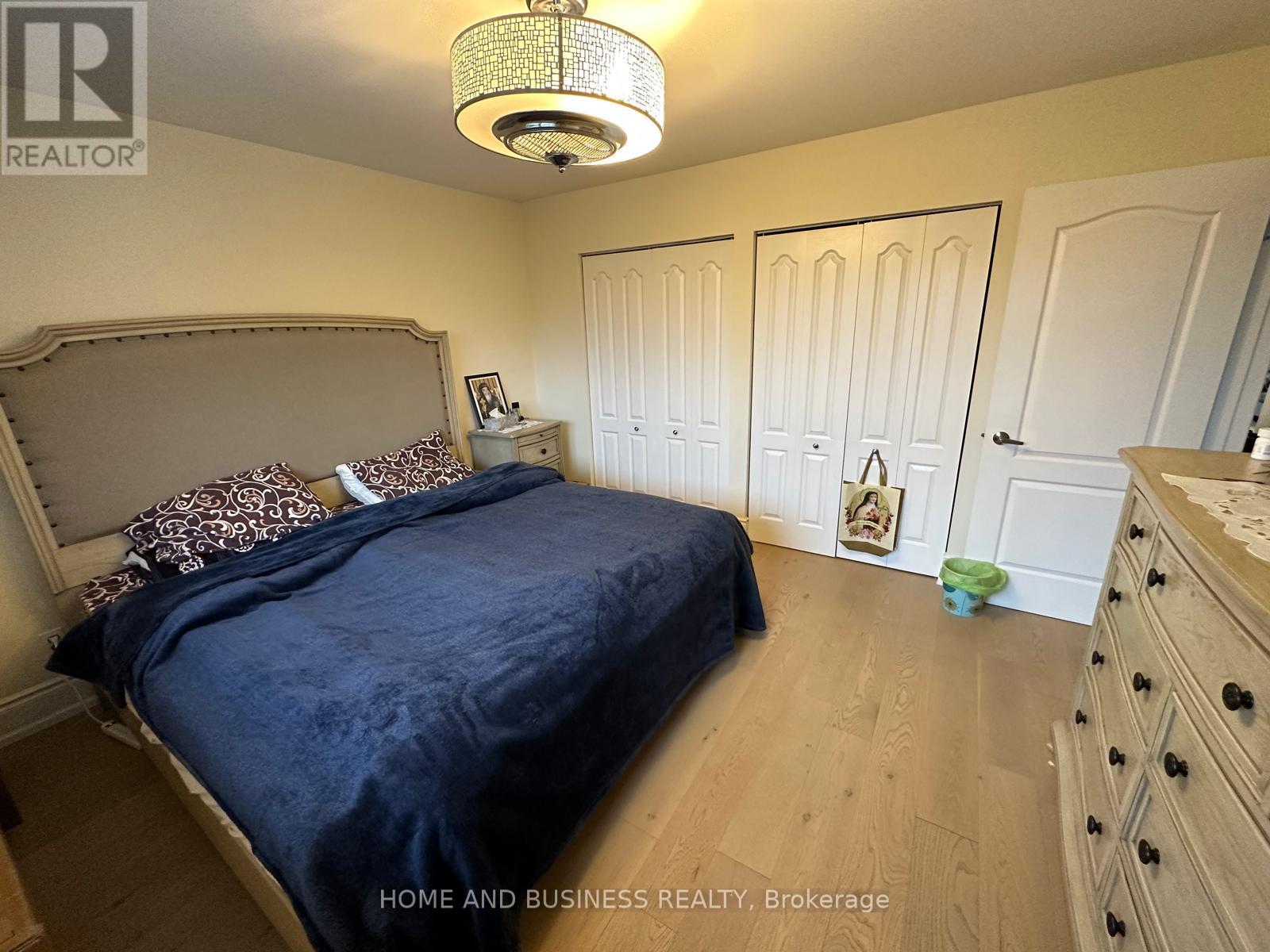 22 DUNCANNON CRESCENT - 18