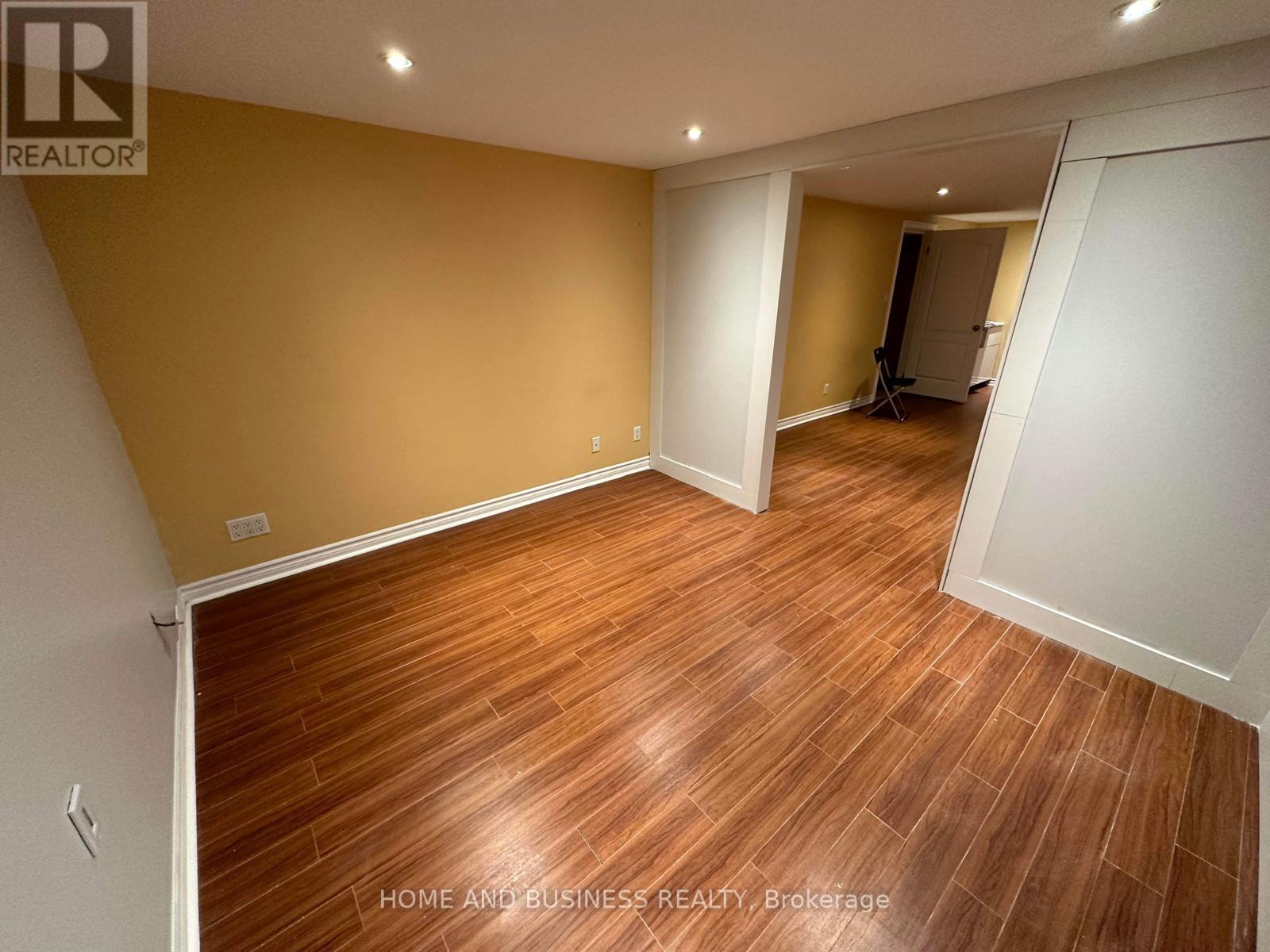 22 DUNCANNON CRESCENT - 3