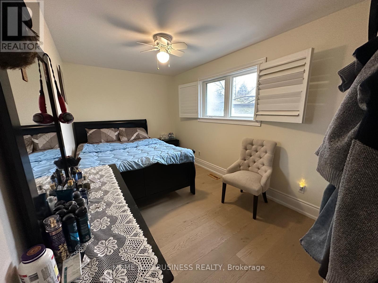 22 DUNCANNON CRESCENT - 4