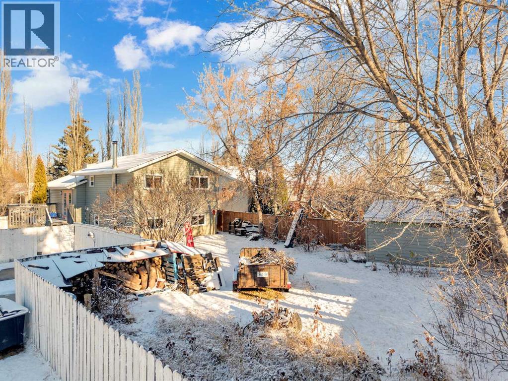 24 Willow Crescent, Lacombe