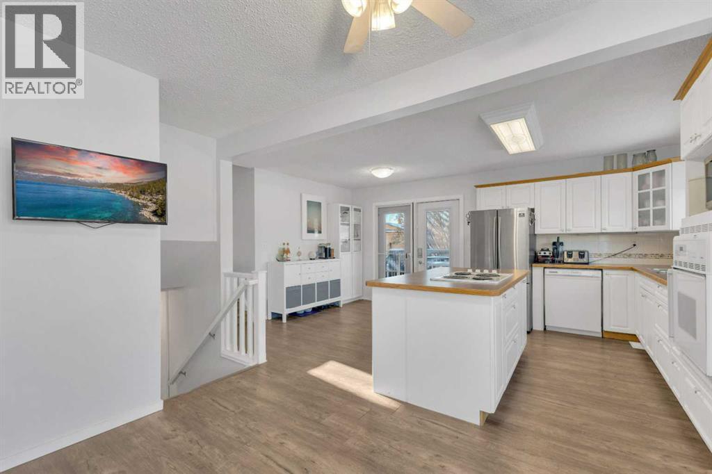 24 Willow Crescent, Lacombe