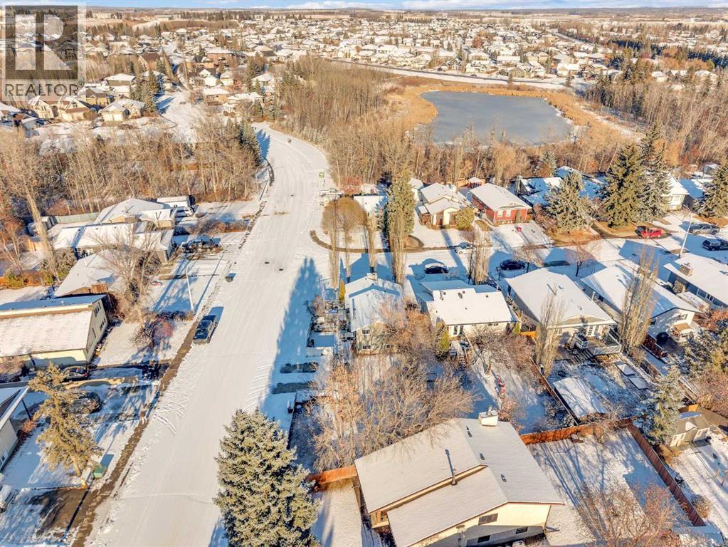 24 Willow Crescent, Lacombe