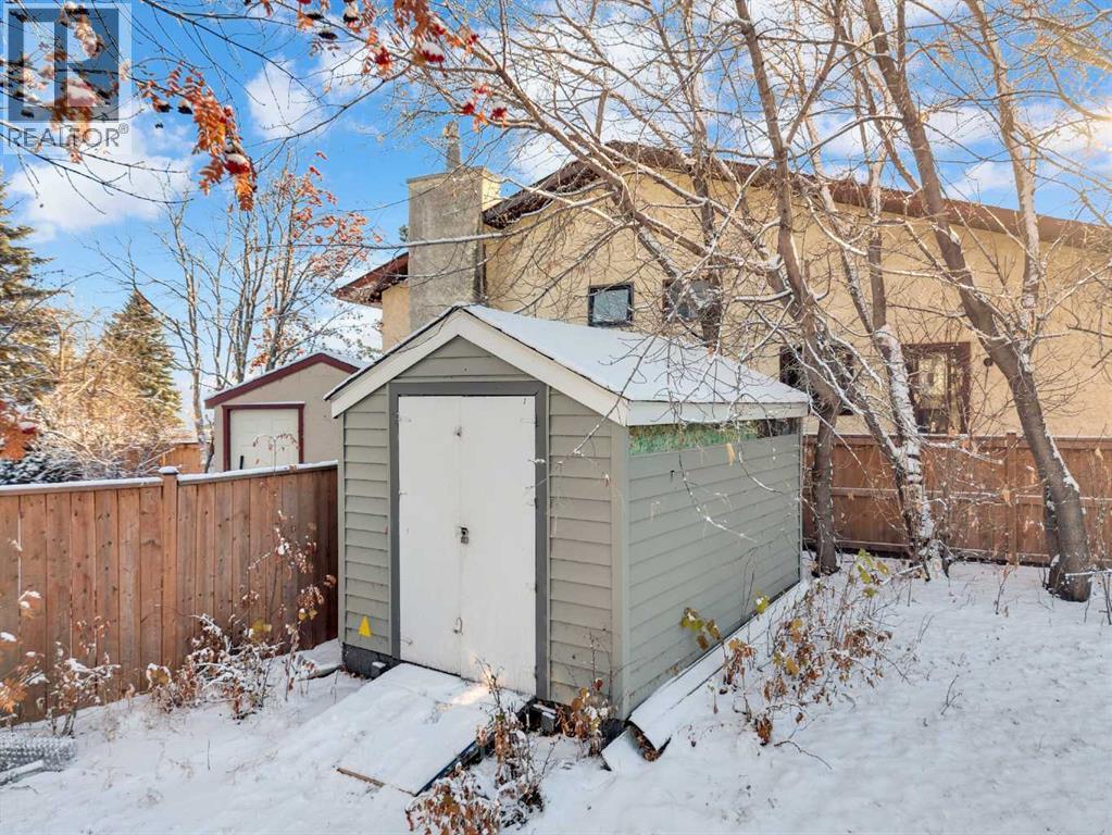 24 Willow Crescent, Lacombe