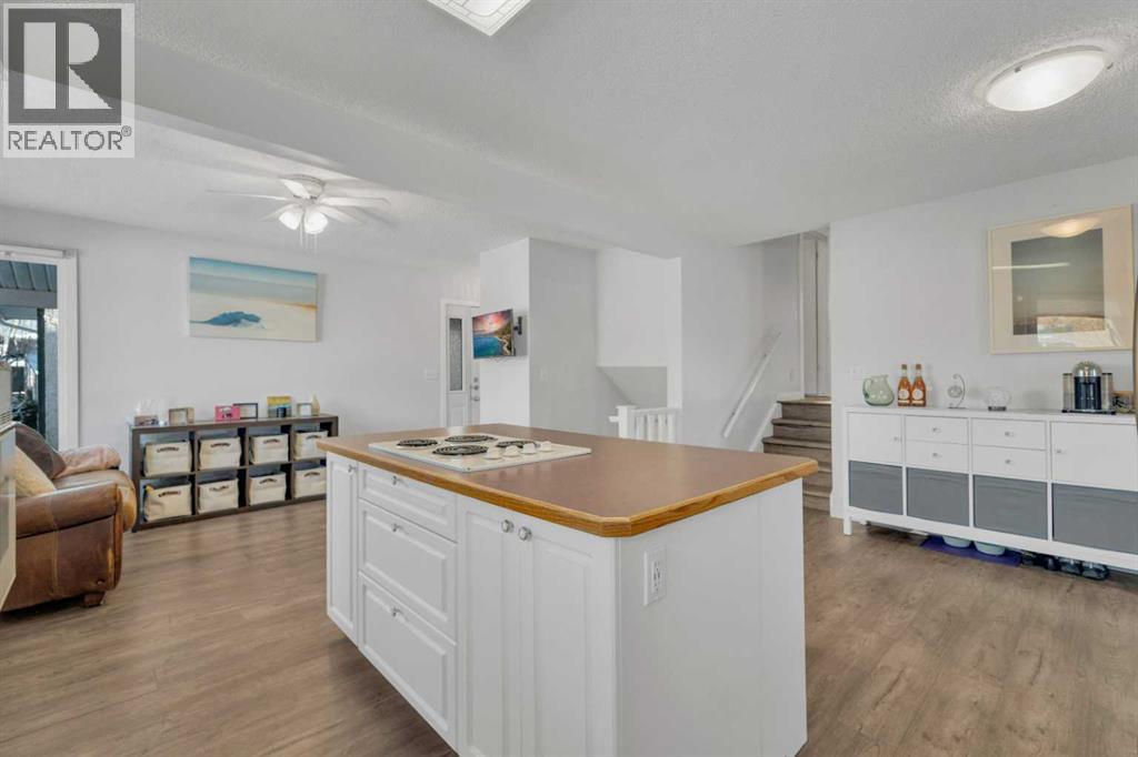 24 Willow Crescent, Lacombe