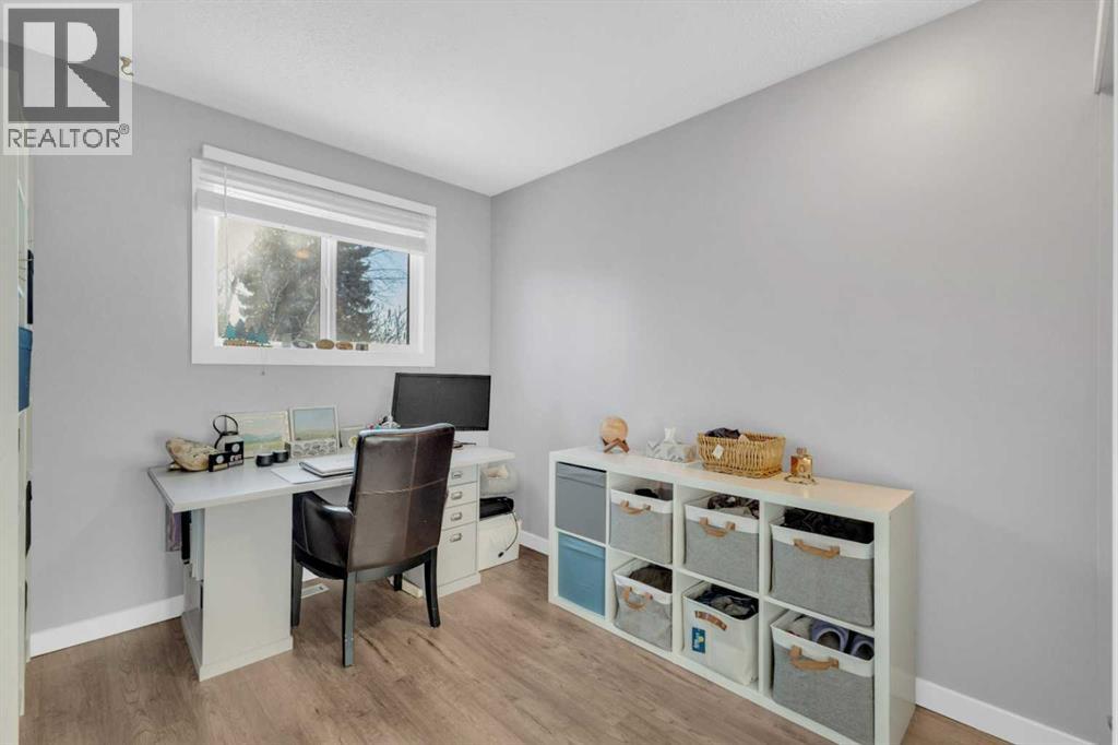 24 Willow Crescent, Lacombe