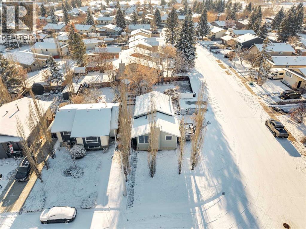 24 Willow Crescent, Lacombe