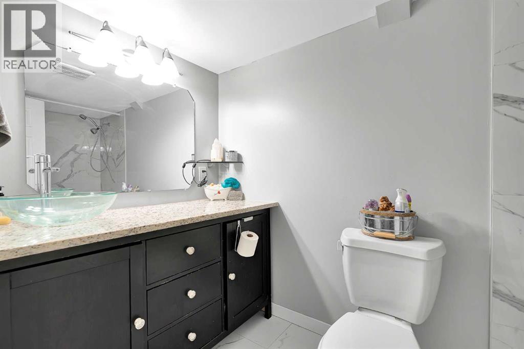 Single Family House Bi-level for Sale in  Huntstrom Road NE Huntington Hills Calgary 