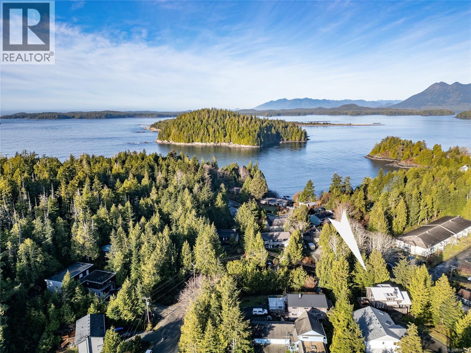 316 Leighton Way, Tofino
