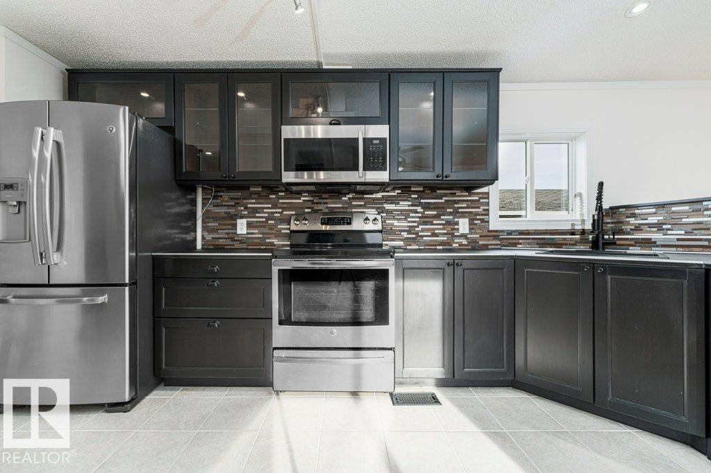 1506 Lakeview Road, Sherwood Park